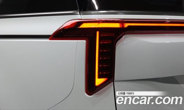 Kia Canival 2025 — photo 9