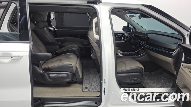 Kia Canival 2025 — photo 16