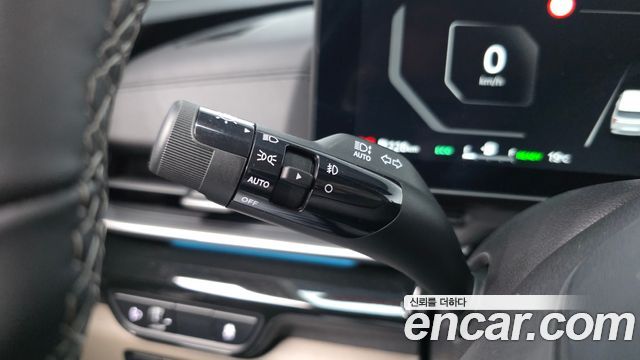 Kia Canival 2025 — photo 31