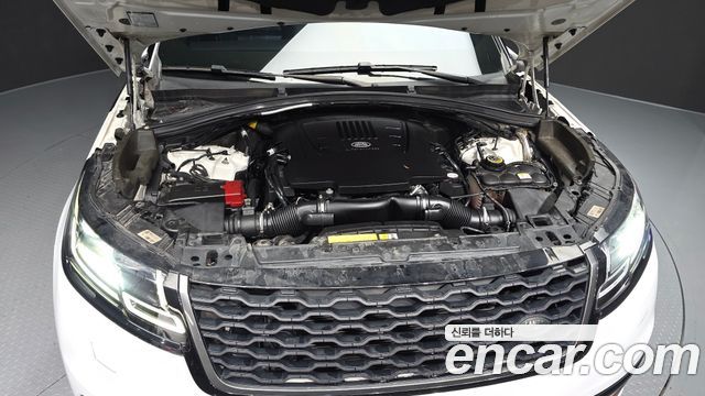 Land Rover Range Rover Velar 2018 — photo 6