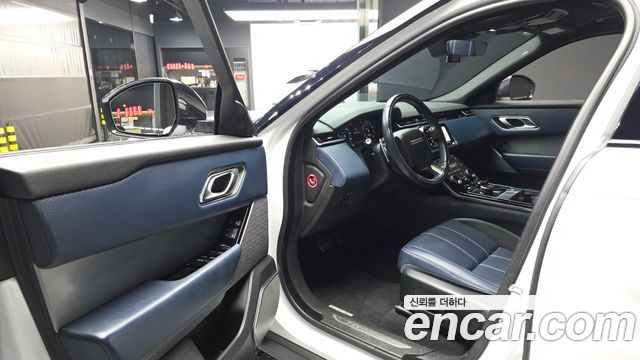 Land Rover Range Rover Velar 2018 — photo 13