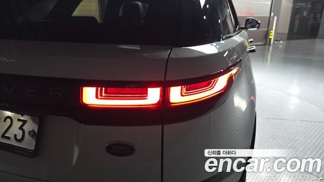 Land Rover Range Rover Velar 2018 — photo 9
