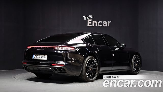 Porsche Panamera 2021 — photo 2