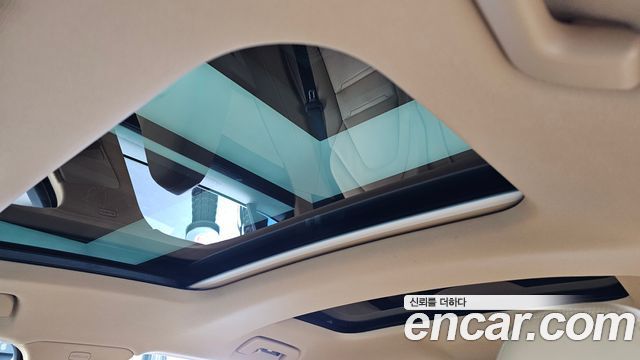 Porsche Panamera 2021 — photo 24