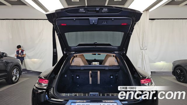Porsche Panamera 2021 — photo 26