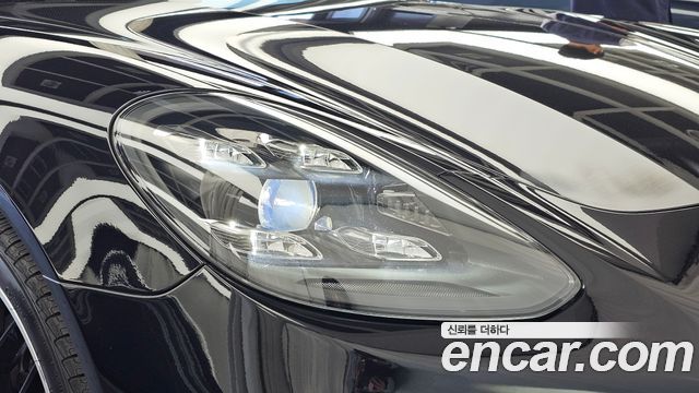 Porsche Panamera 2021 — photo 8