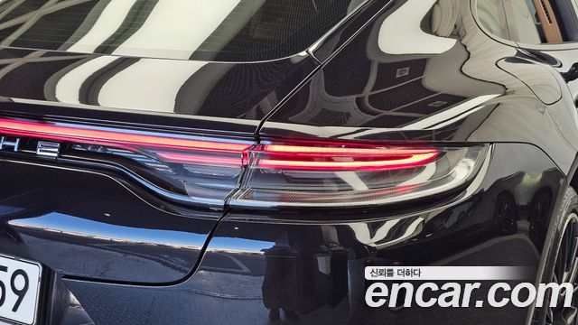 Porsche Panamera 2021 — photo 9