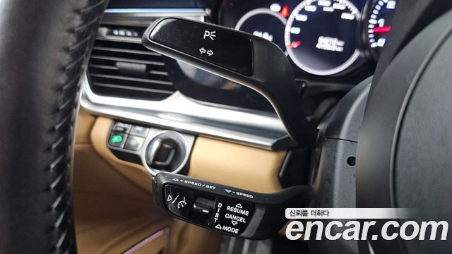 Porsche Panamera 2021 — photo 30