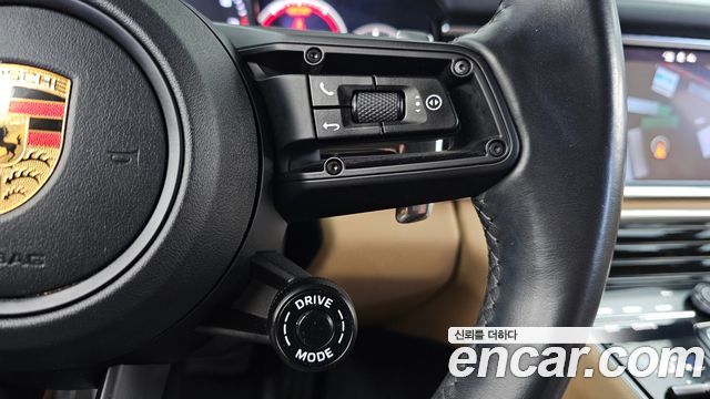 Porsche Panamera 2021 — photo 35