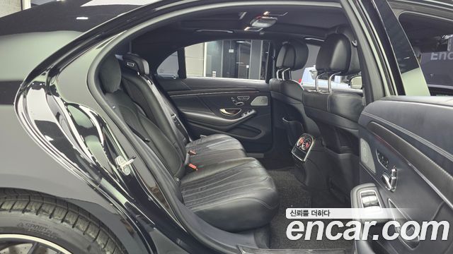 Mercedes-Benz S-Class 2016 — photo 17