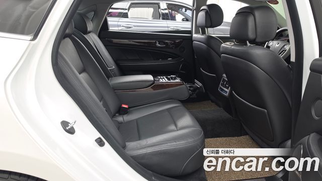 Hyundai Equus 2015 — photo 12