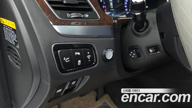 Hyundai Equus 2015 — photo 16