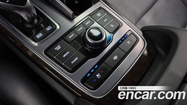 Hyundai Equus 2015 — photo 19
