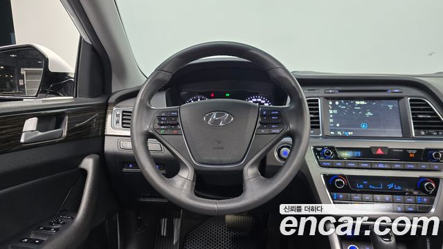 Hyundai Sonata 2016 — photo 12