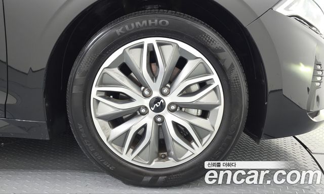 Kia K5 2023 — photo 7