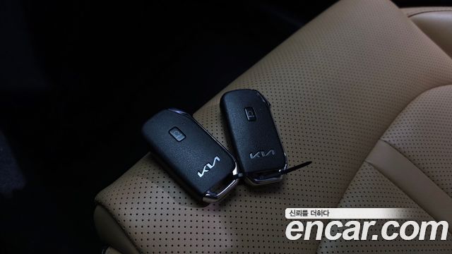 Kia K5 2023 — photo 31