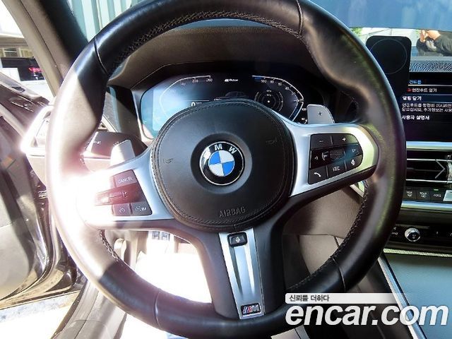 BMW 3-Series 2021 — photo 8