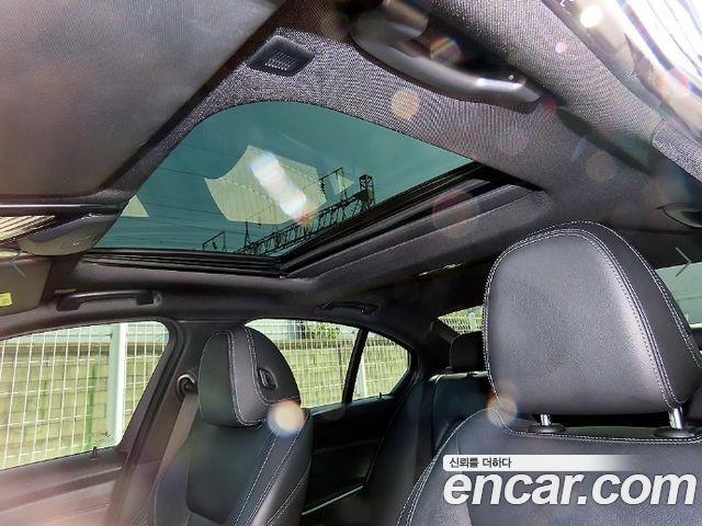 BMW 3-Series 2021 — photo 17