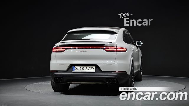 Porsche Cayenne 2021 — photo 4
