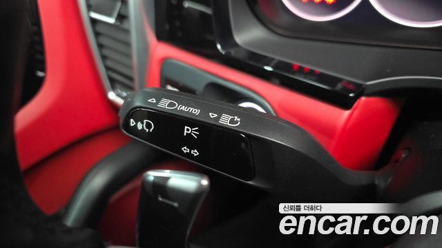 Porsche Cayenne 2021 — photo 29