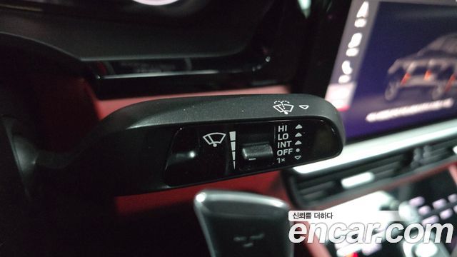 Porsche Cayenne 2021 — photo 30