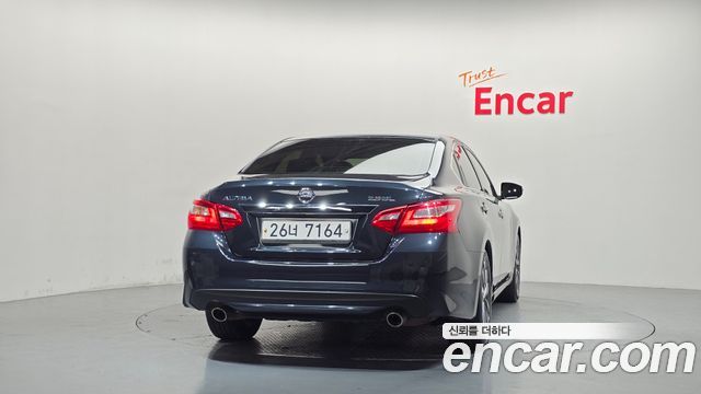 Nissan Altima 2017 — photo 4