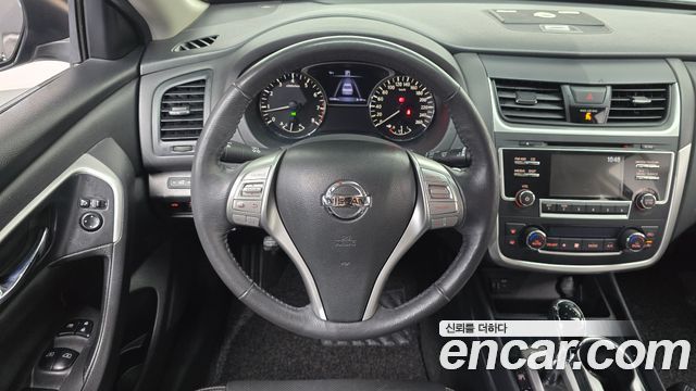 Nissan Altima 2017 — photo 13