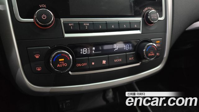Nissan Altima 2017 — photo 18