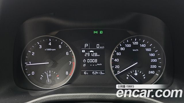 Hyundai AVANTE 2016 — photo 8