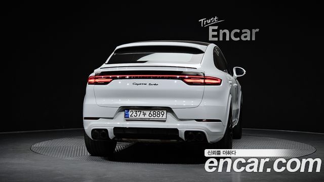 Porsche Cayenne 2021 — photo 4