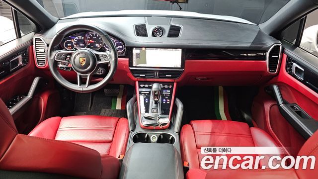 Porsche Cayenne 2021 — photo 10