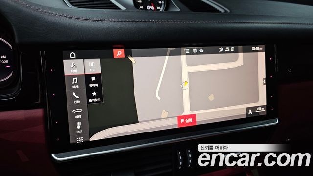 Porsche Cayenne 2021 — photo 20