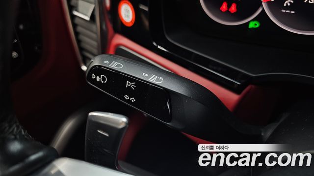 Porsche Cayenne 2021 — photo 31