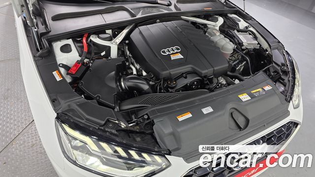 Audi A4 2022 — photo 6