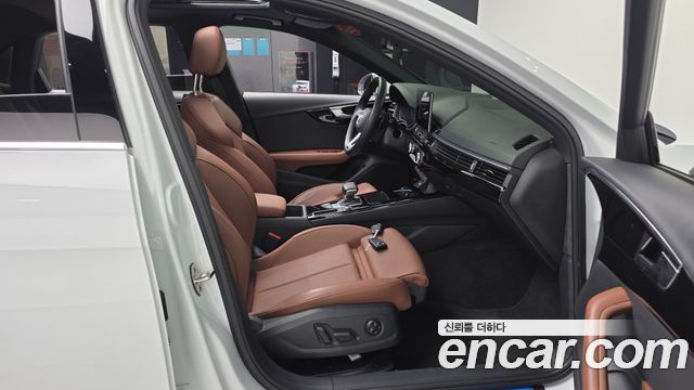 Audi A4 2022 — photo 17