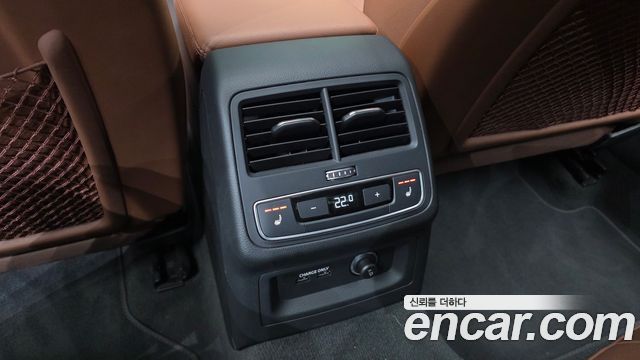 Audi A4 2022 — photo 24