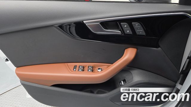 Audi A4 2022 — photo 14
