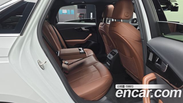 Audi A4 2022 — photo 16