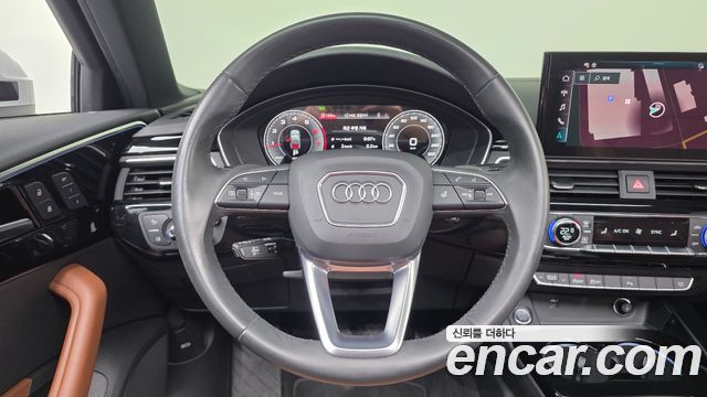 Audi A4 2022 — photo 32