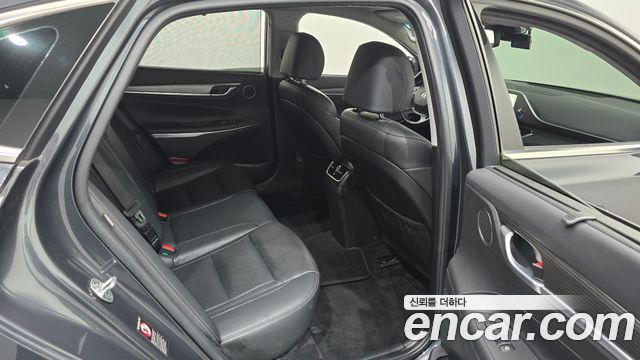 Hyundai Grandeur 2018 — photo 17