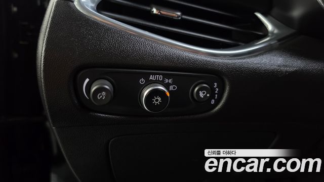 Chevrolet Korea Malibu 2018 — photo 27