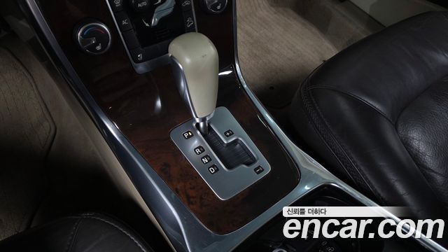 Volvo XC70 2012 — photo 9