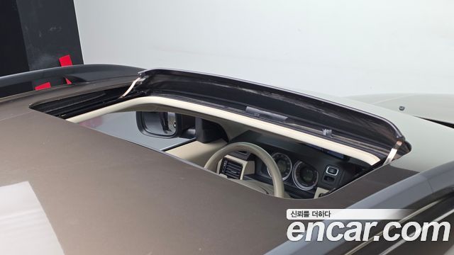 Volvo XC70 2012 — photo 19