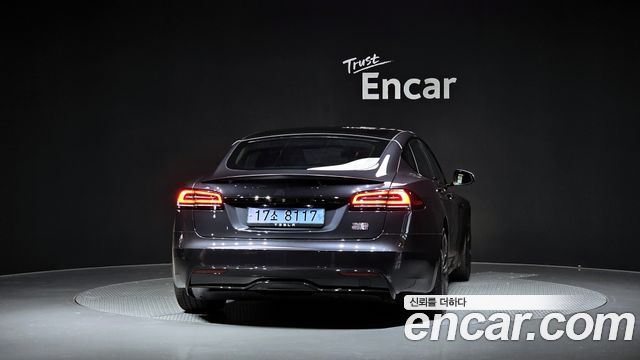 Tesla Model S 2024 — photo 4