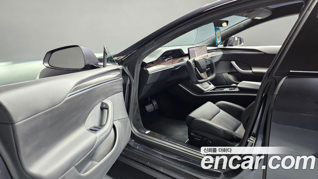 Tesla Model S 2024 — photo 13