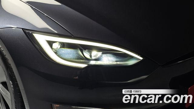 Tesla Model S 2024 — photo 8
