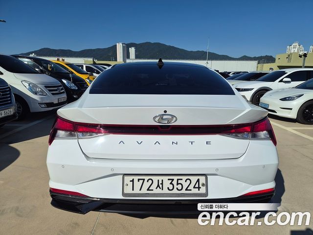 Hyundai AVANTE 2021 — photo 3