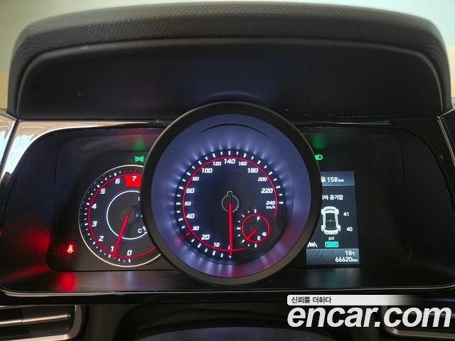 Hyundai AVANTE 2021 — photo 8