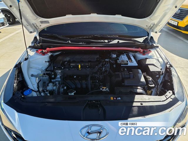 Hyundai AVANTE 2021 — photo 10