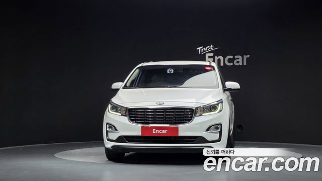 Kia Canival 2019 — photo 3
